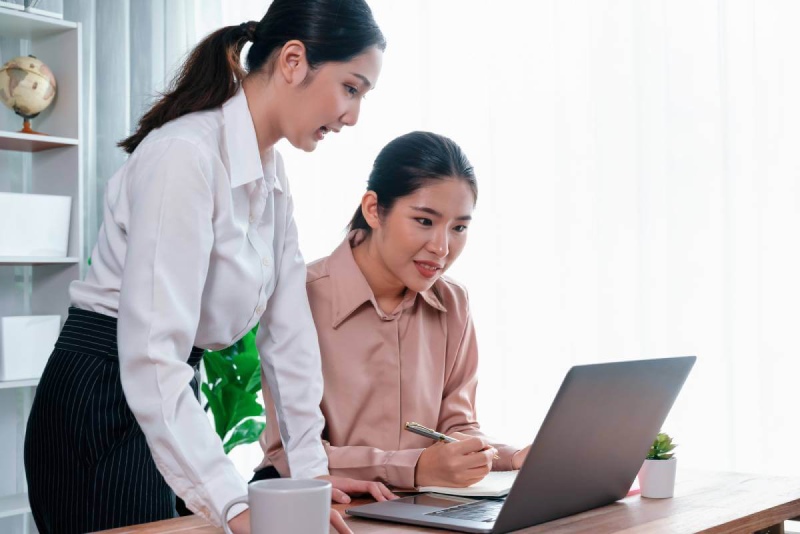 How To Hire An Intern For The Summer For Your Roseville Business