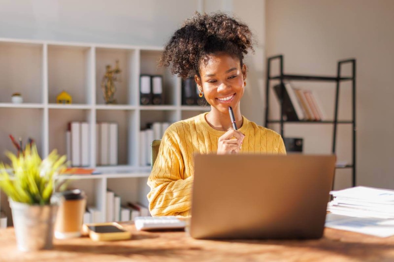 How to Use AI For Business Growth: 10 Prompts for Roseville Small Business Owners